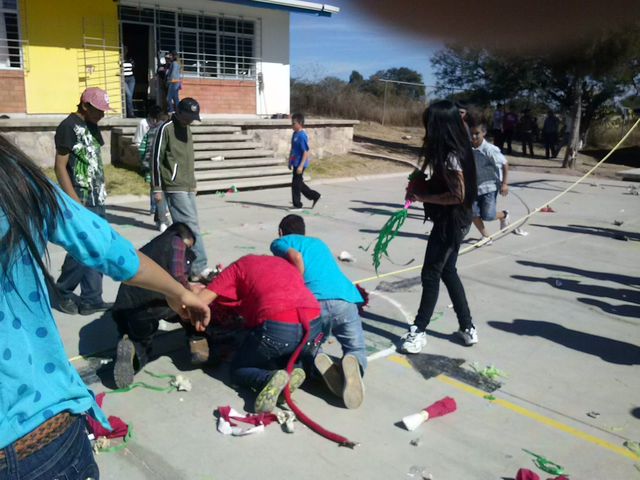 LAS TRADICIONALES PIÑATAS.