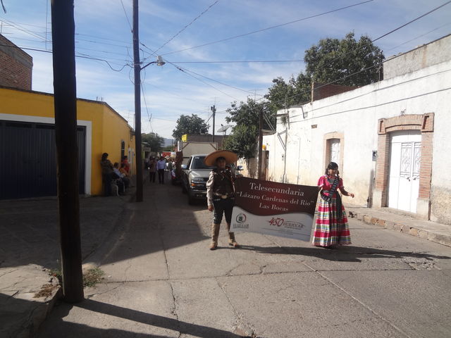 RECORRIDO POR LAS PRINCIPALES CALLES DE HUEJÚCAR