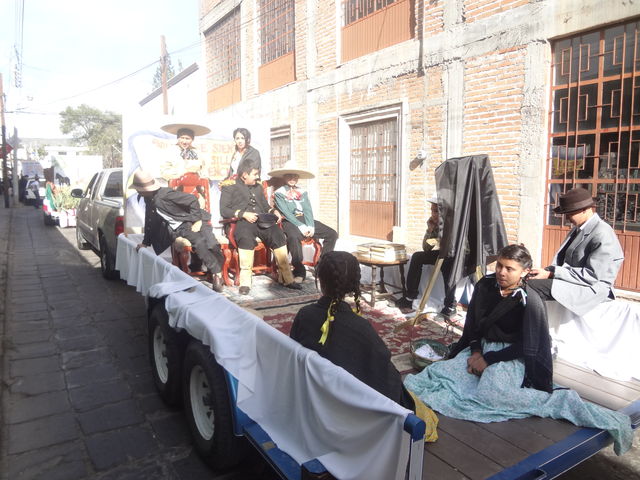 CARRO ALEGÓRICO DE 2do GRADO